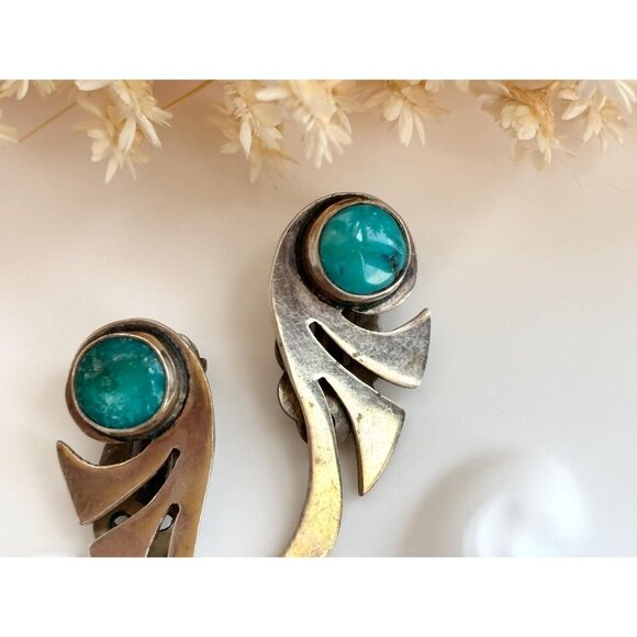 Native American Silver T Pewter Vintage Turquoise Bezel Set Modernist Studs - Picture 4 of 10